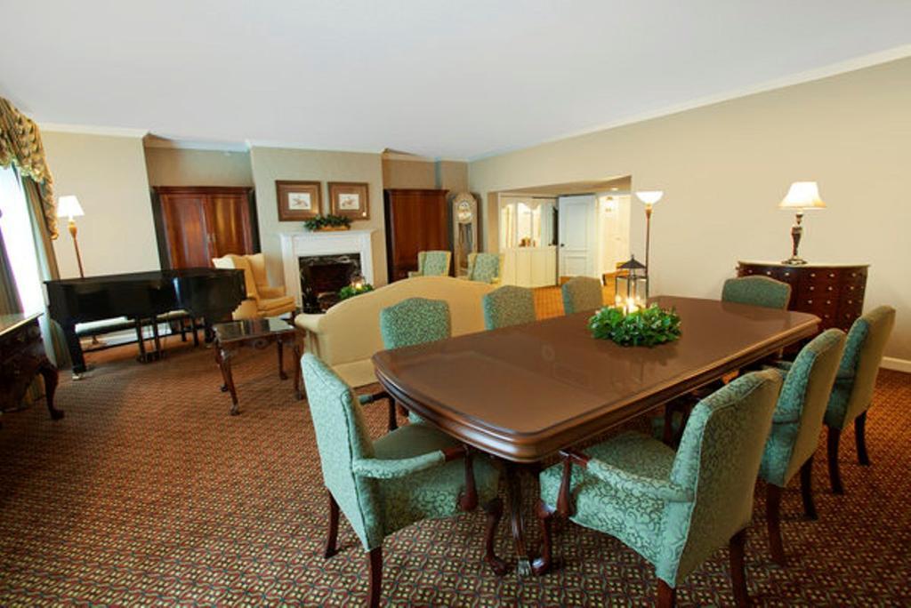 Williamsburg Hospitality House Hotel Bilik gambar